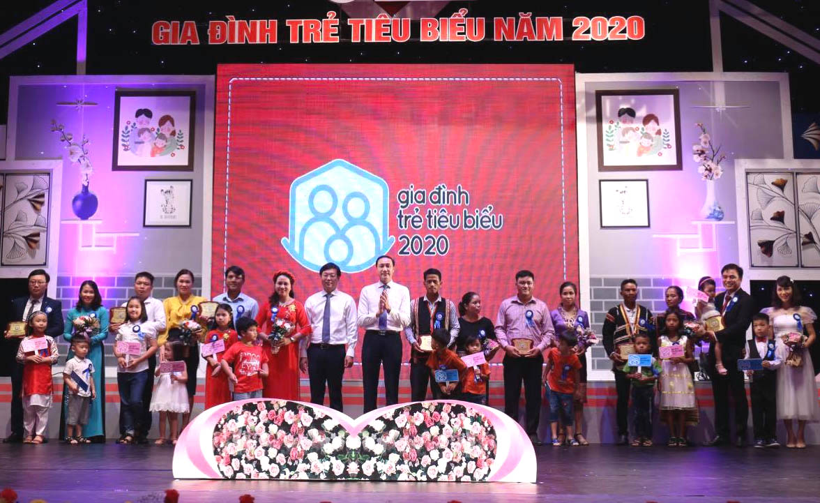 Nghĩ cho mình bớt đi…

